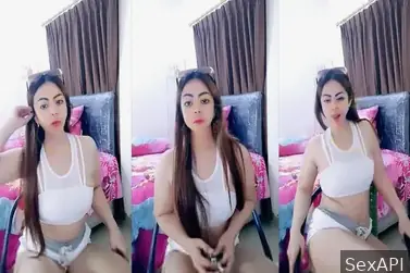 Viral Live Barbar Bugil Full Face Tante Girang